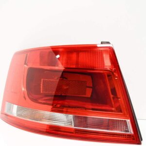 Sharan 04.10-Aizm lukturs Kreisais