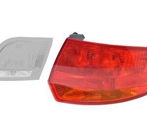 Aizmugurējais lukturis Labais. 4 dr, - Audi A3 03-