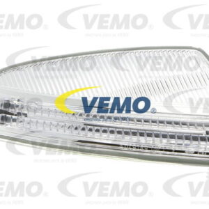 Mercedes W164Pagr in the rearview mirror.