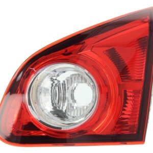 Fuse box inside right - Nissan Qashqai 07