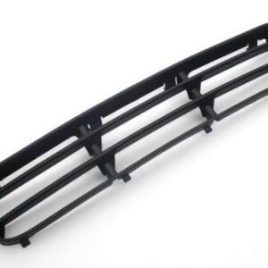 Volkswagen Golf IV Reste bamperī Vid