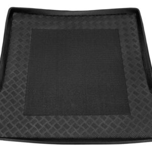 S/V 60.10-Deck hatch closed.